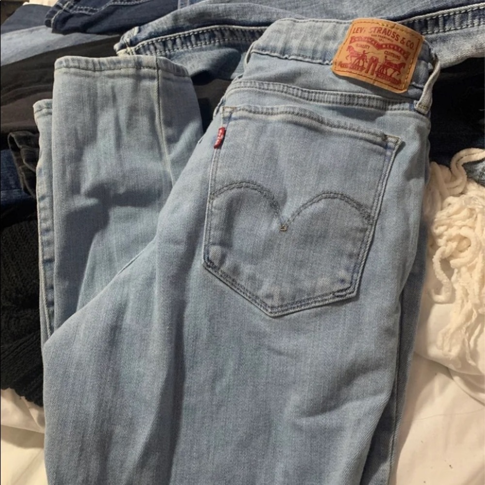 Levi jeans